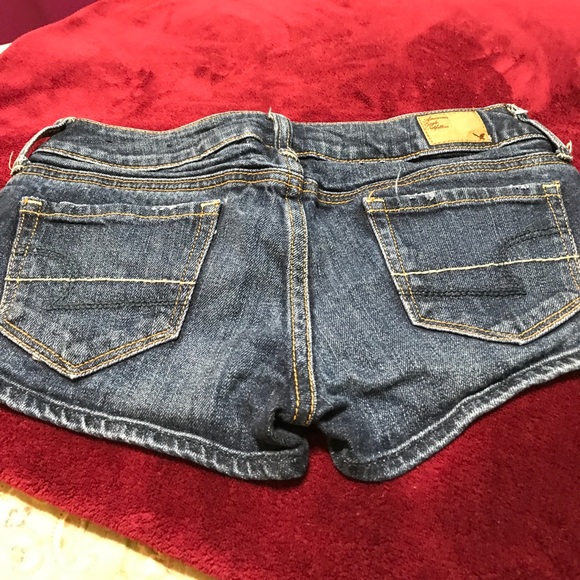 American Eagle Shorts - Picture 2 of 3